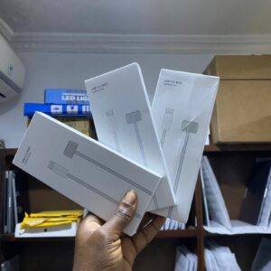 MacBook Pro Cable MG3